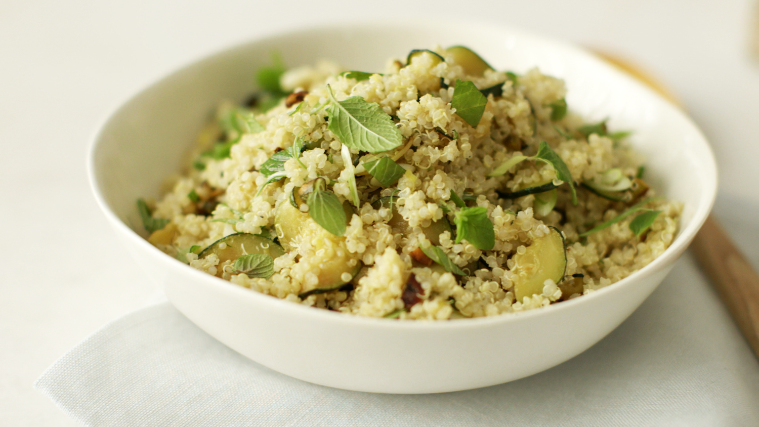 Video GlutenFree Zucchini and Quinoa Salad Martha Stewart