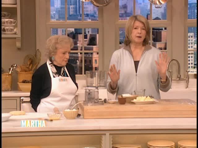 Video: Homemade Pumpkin Pie with Betty White | Martha Stewart