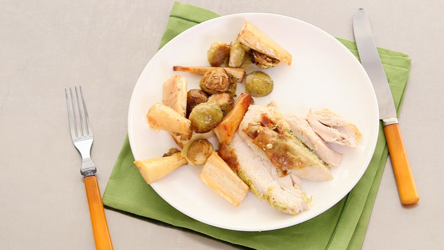 Video OnePot Scallion Ginger Roast Chicken Martha Stewart