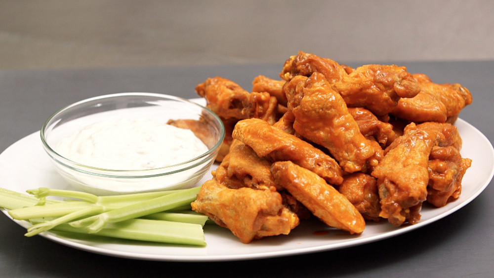 Video Homestyle Crispy Buffalo Chicken Wings Martha Stewart