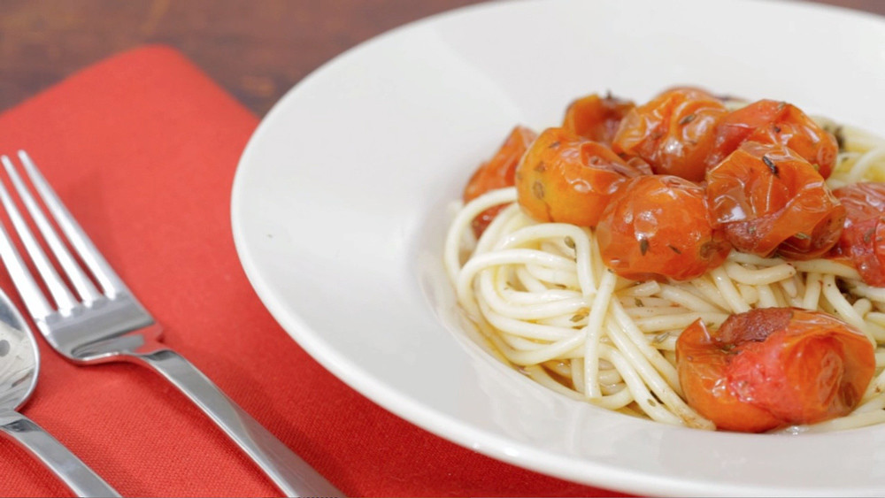 Video How to Make a Slow Roasted Tomato Sauce Martha Stewart