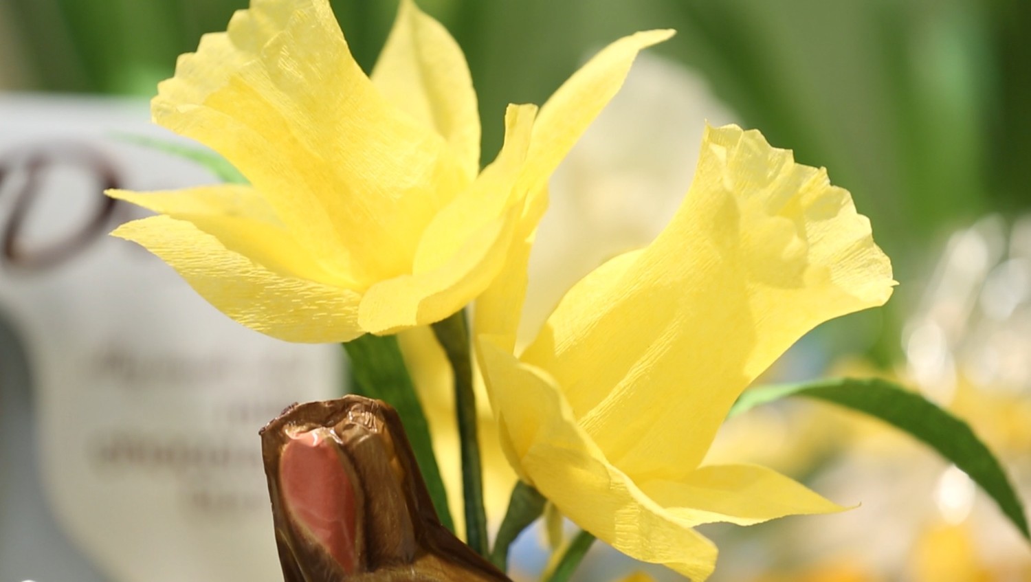 Video How to Create Paper Daffodils for Easter Martha Stewart