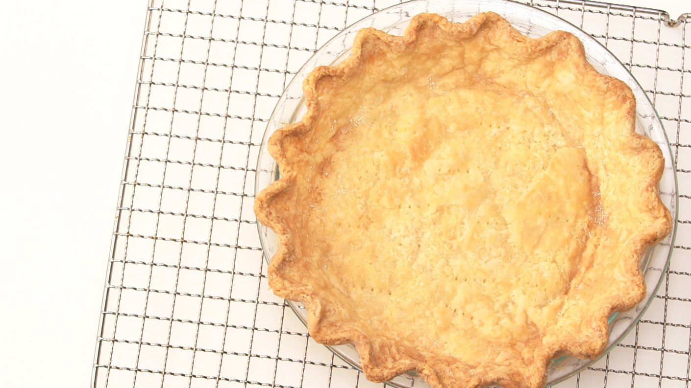 Video: The Trick to a Perfectly Baked Pie Shell | Martha ...