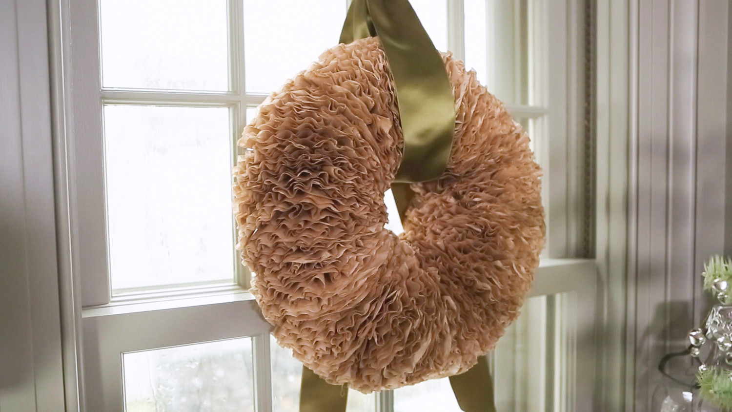 Coffee Filter Wreath & Video Martha Stewart