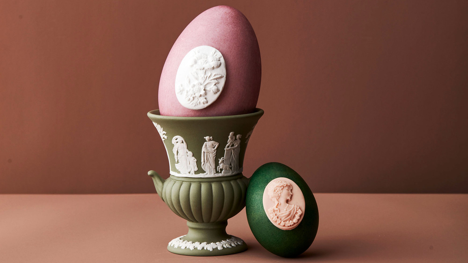 Here S A Great On Bulova Gray Windfield Picture Frame Clock Five Decorated Easter Eggs Inspired By Fine China