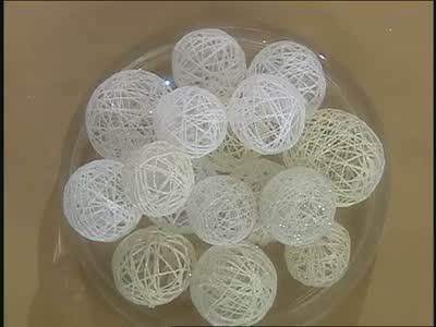 Video: Make Your Own Glittery Balls For Christmas Martha Stewart - Video: Make Your Own Glittery Balls For Christmas Martha Stewart