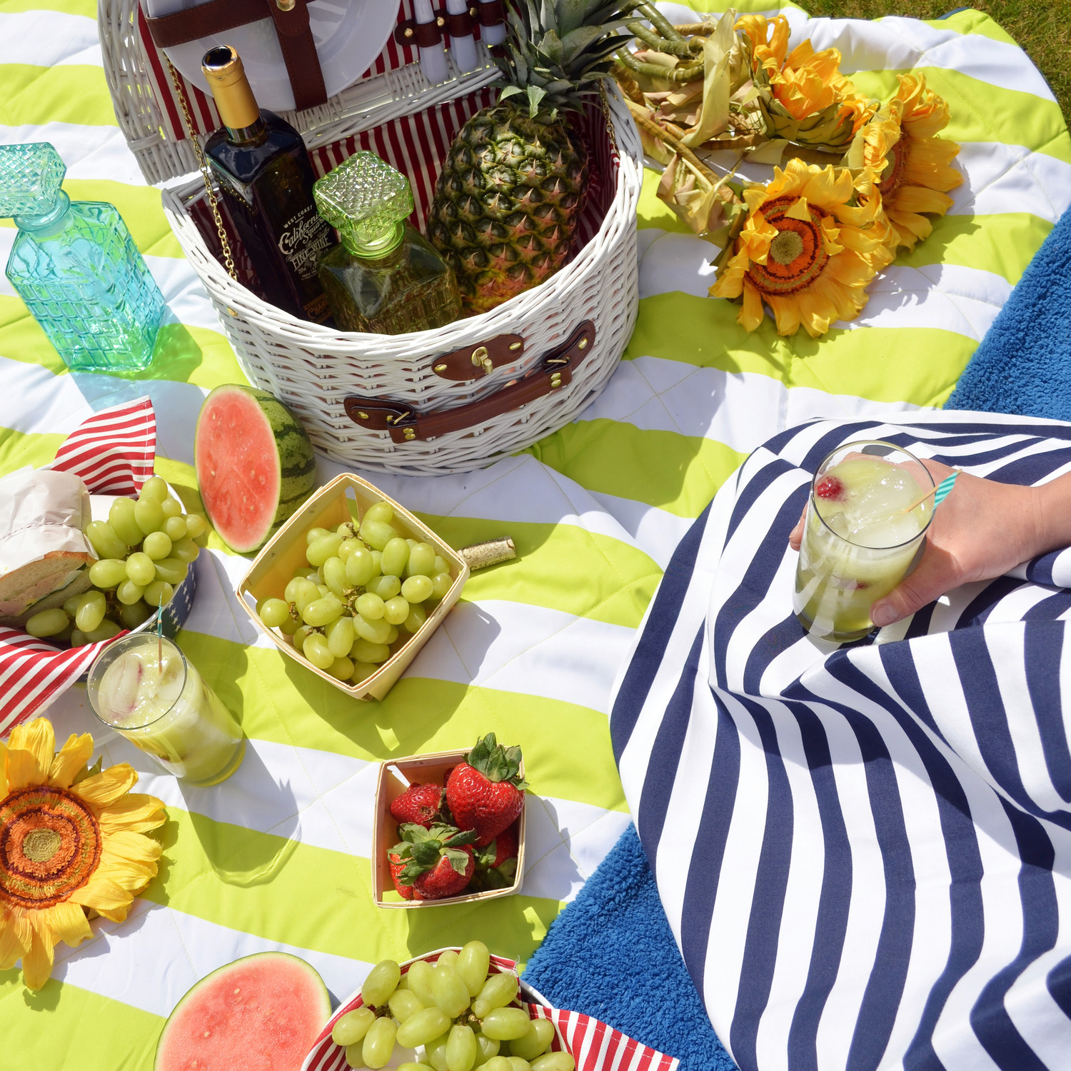 How to Fake a Fabulous Picnic | Martha Stewart