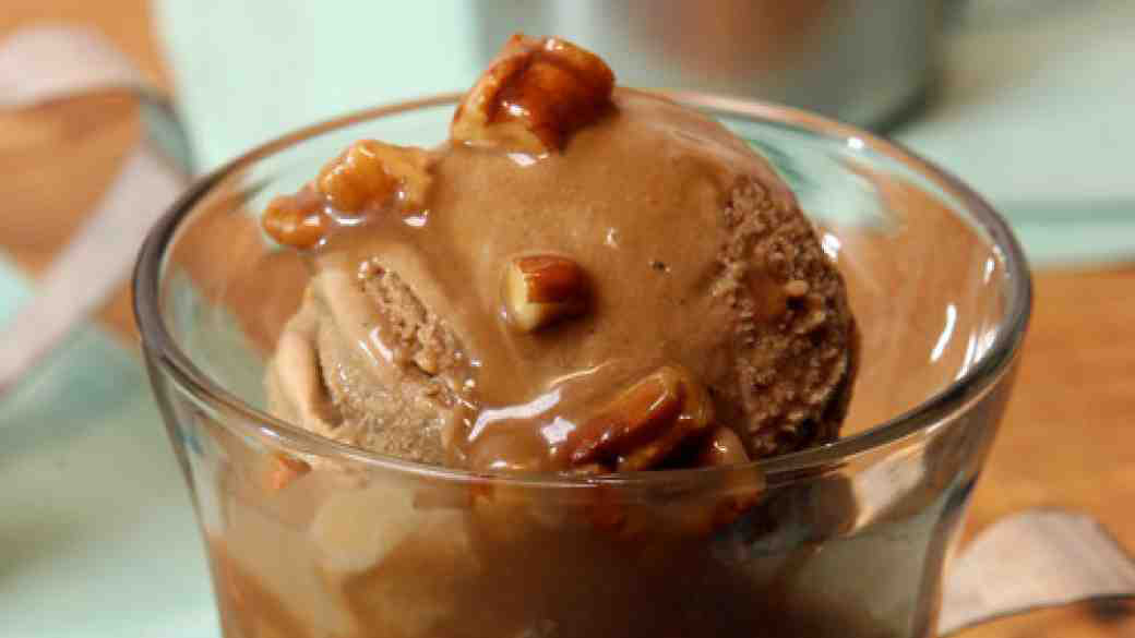 Video How to Make Creamy CoffeeFlavored Ice Cream Martha Stewart