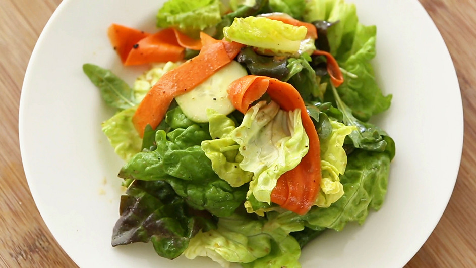 Video Ultimate Salad Mix with Balsamic Vinaigrette Martha Stewart