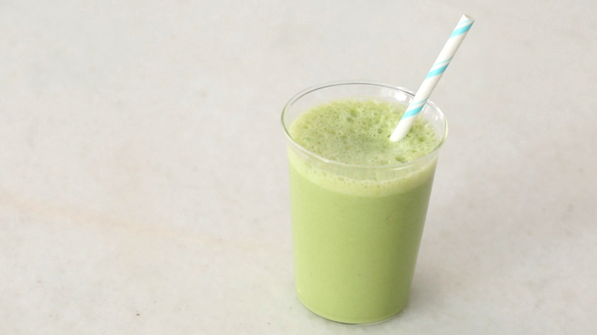 Video Kale, Pineapple, and AlmondMilk Smoothie Martha Stewart