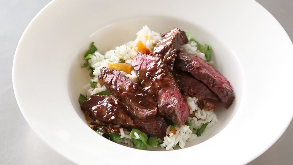 Video Marinated Skirt Steak with ApricotArugula Rice Martha Stewart