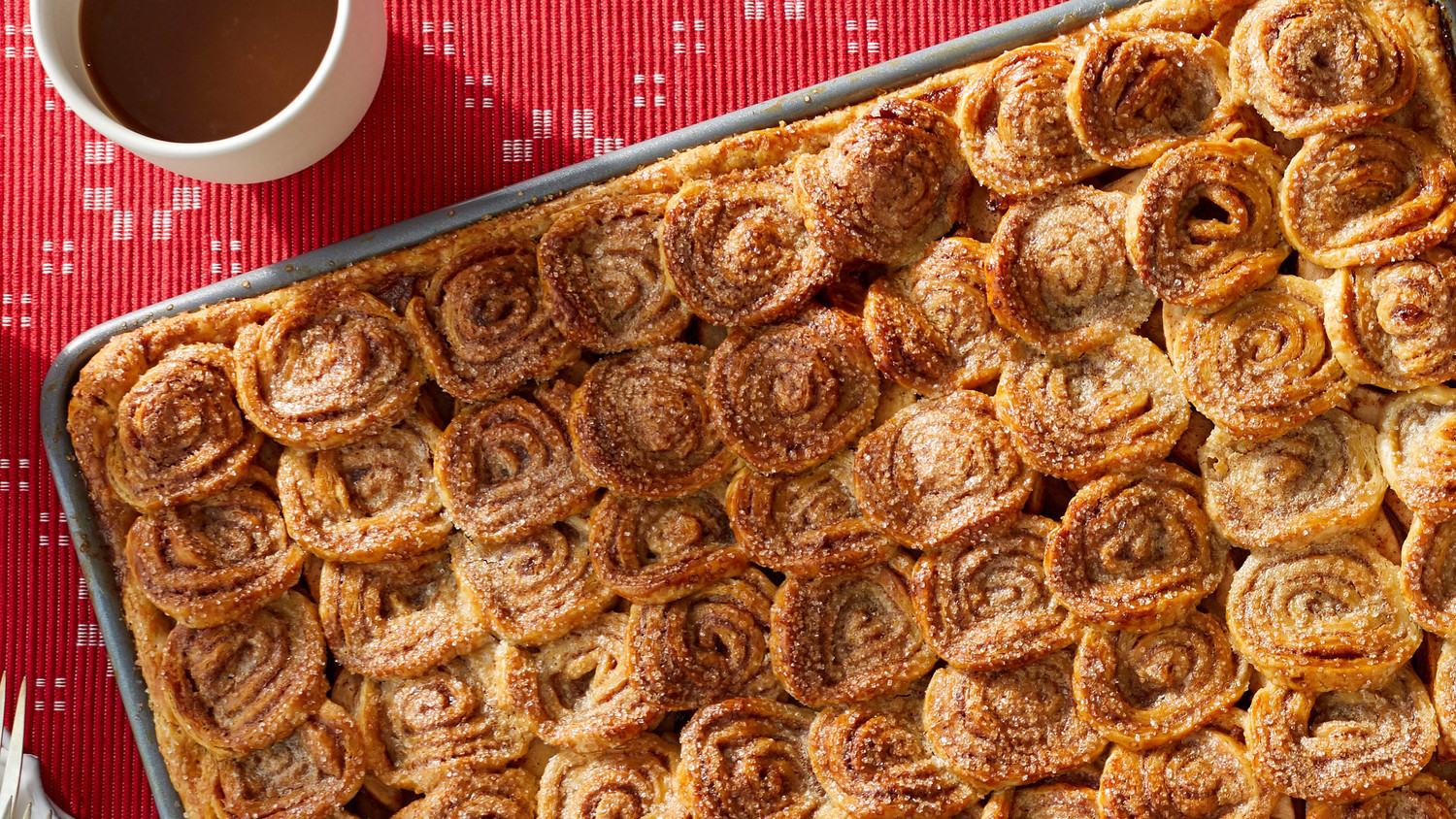 Martha’s Amazing Apple Pie Has 63 Mini Cinnamon Rolls On Top | Martha