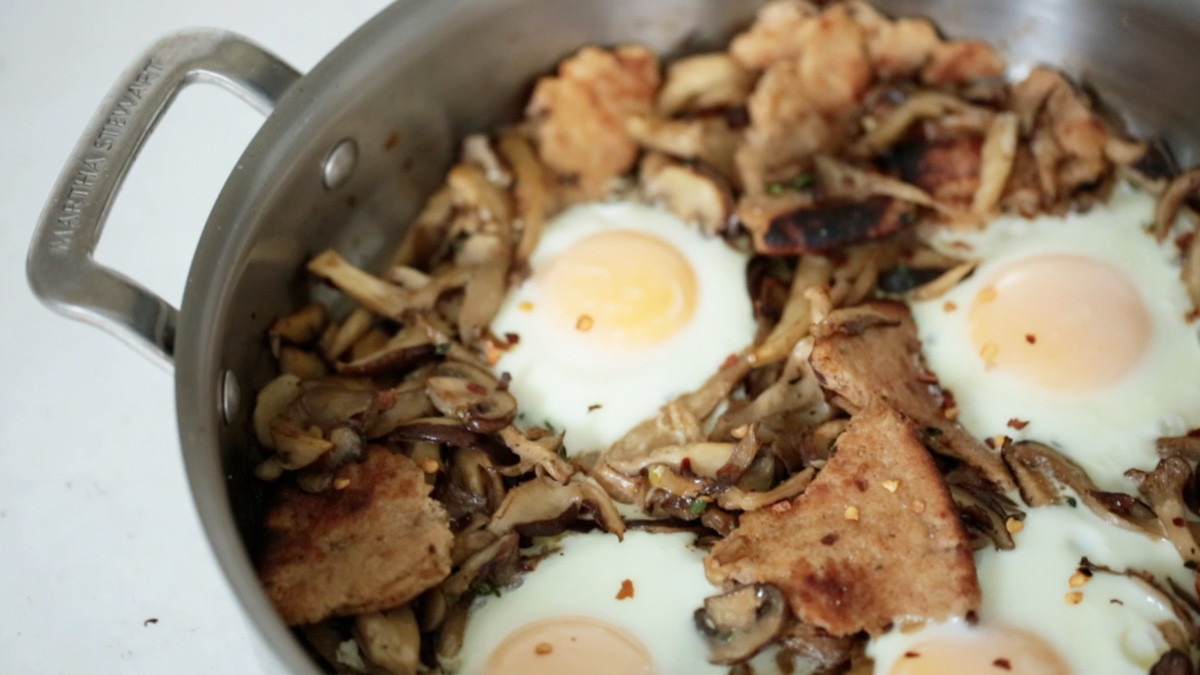 Video: Sauteed Mushrooms with Toasted Flatbread and Baked Eggs | Martha