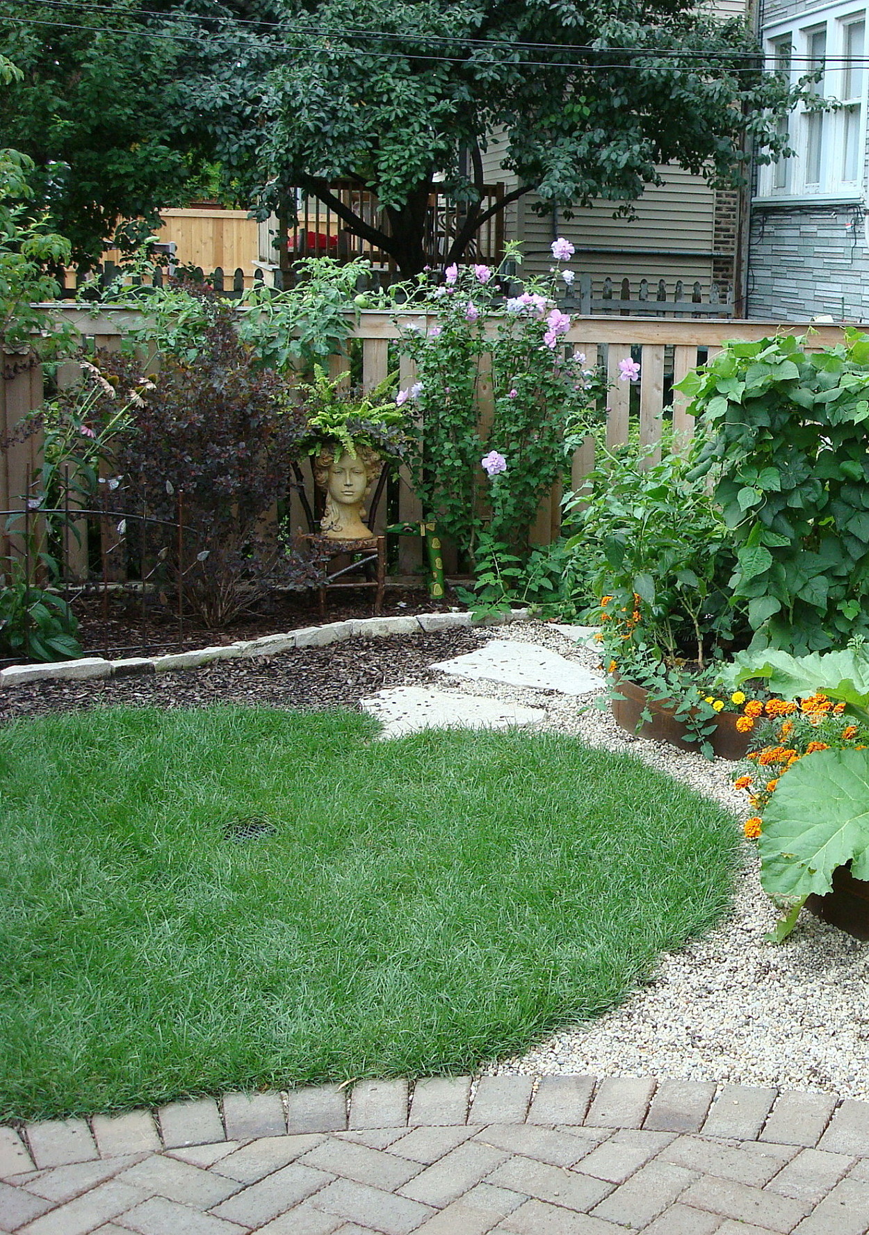 The Ultimate Guide to Spring Cleaning Your Garden Martha Stewart