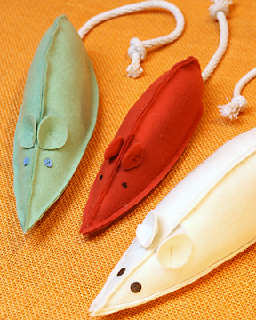 martha stewart cat toys