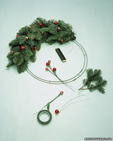 How To Make A Wreath Martha A99033 1201 Wreathht1 Jpg