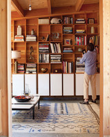 How To Clean Dust Properly Yes There S A Right Way Martha Beach House Books 0811mld107442 Jpg