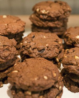 Chocolate-Hazelnut Cookies_image