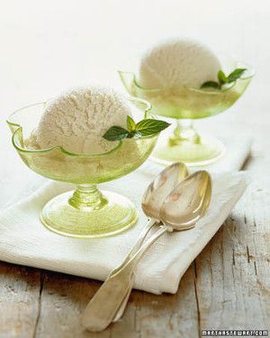 No-Cook Mint Ice Cream_image
