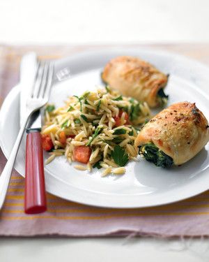 Spinach-and-Brie Chicken with Tomato Orzo_image