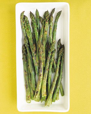 edf mar03 asparagus broil vert