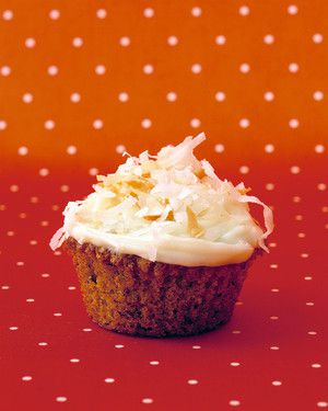 Carrot Cupcakes with Cream Cheese Icing_image