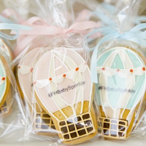 baby-shower-balloon-shaped-cookies