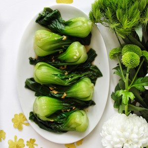 Baby Bok Choy with Ginger and Garlic