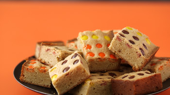 Halloween-Inspired Blondies-EH0079