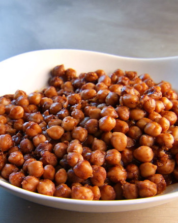 mh_1058_spicy_chickpeas.jpg