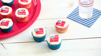 4th_of_july_flag_cupcakes.jpg