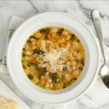 Watch: 15-Minute White Bean Soup 