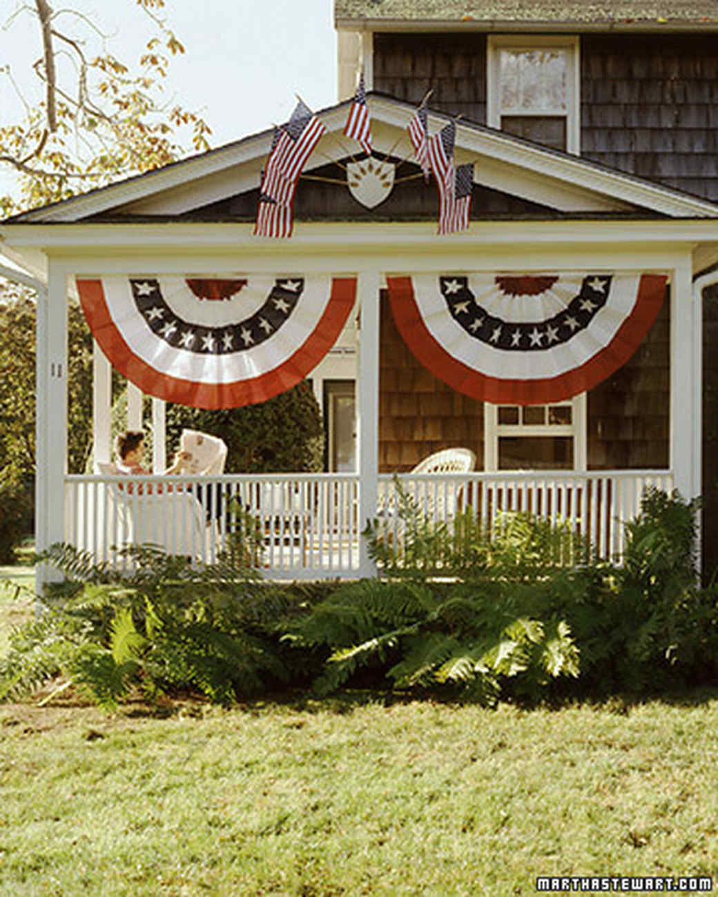 creative-ways-to-display-the-american-flag-martha-stewart