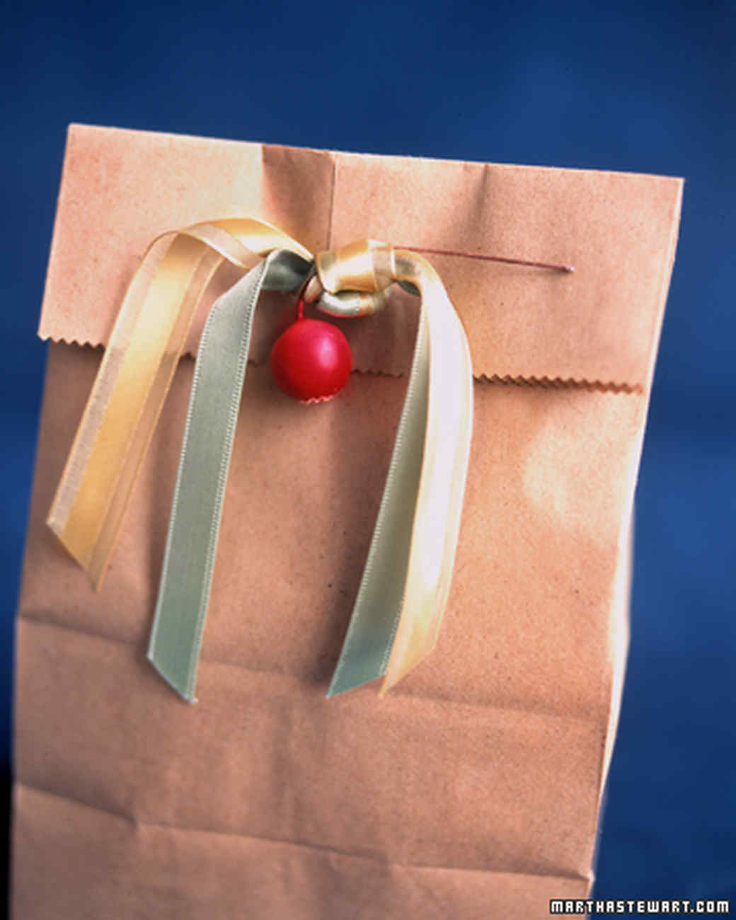 quick-gift-wrapping-ideas-martha-stewart