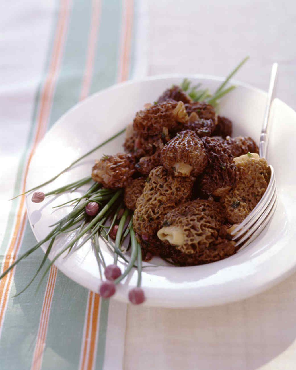 Morel Recipes Martha Stewart   A97120 Hqcb Morels Hd 