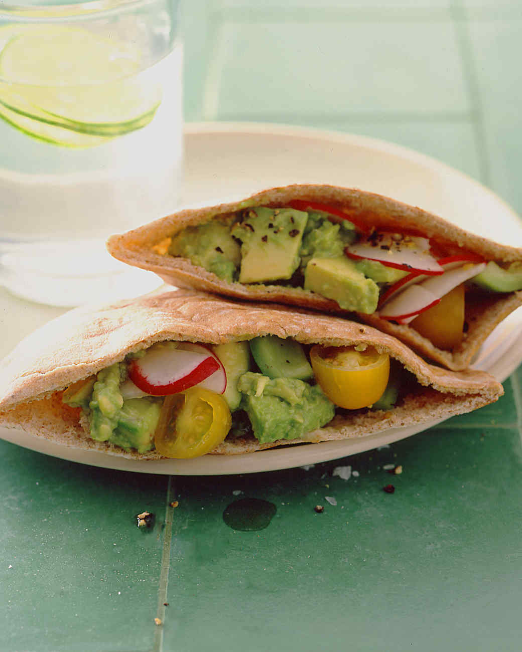 No-Cook Summer Recipes - Summer means long days filled with outdoor activities and impromptu weekend gatherings. So when the temperature rises, keep the cooking time to a minimum and the kitchen cool with our favorite no-cook summer recipes. | www.hungerchef.xyz #nocook #summer #summerrecipe #summerfood #salad #sandwiches #soup No-Cook Summer Recipes - Summer means long days filled with outdoor activities and impromptu weekend gatherings. So when the temperature rises, keep the cooking time to a minimum and the kitchen cool with our favorite no-cook summer recipes. | www.hungerchef.xyz #nocook #summer #summerrecipe #summerfood #salad #sandwiches #soup