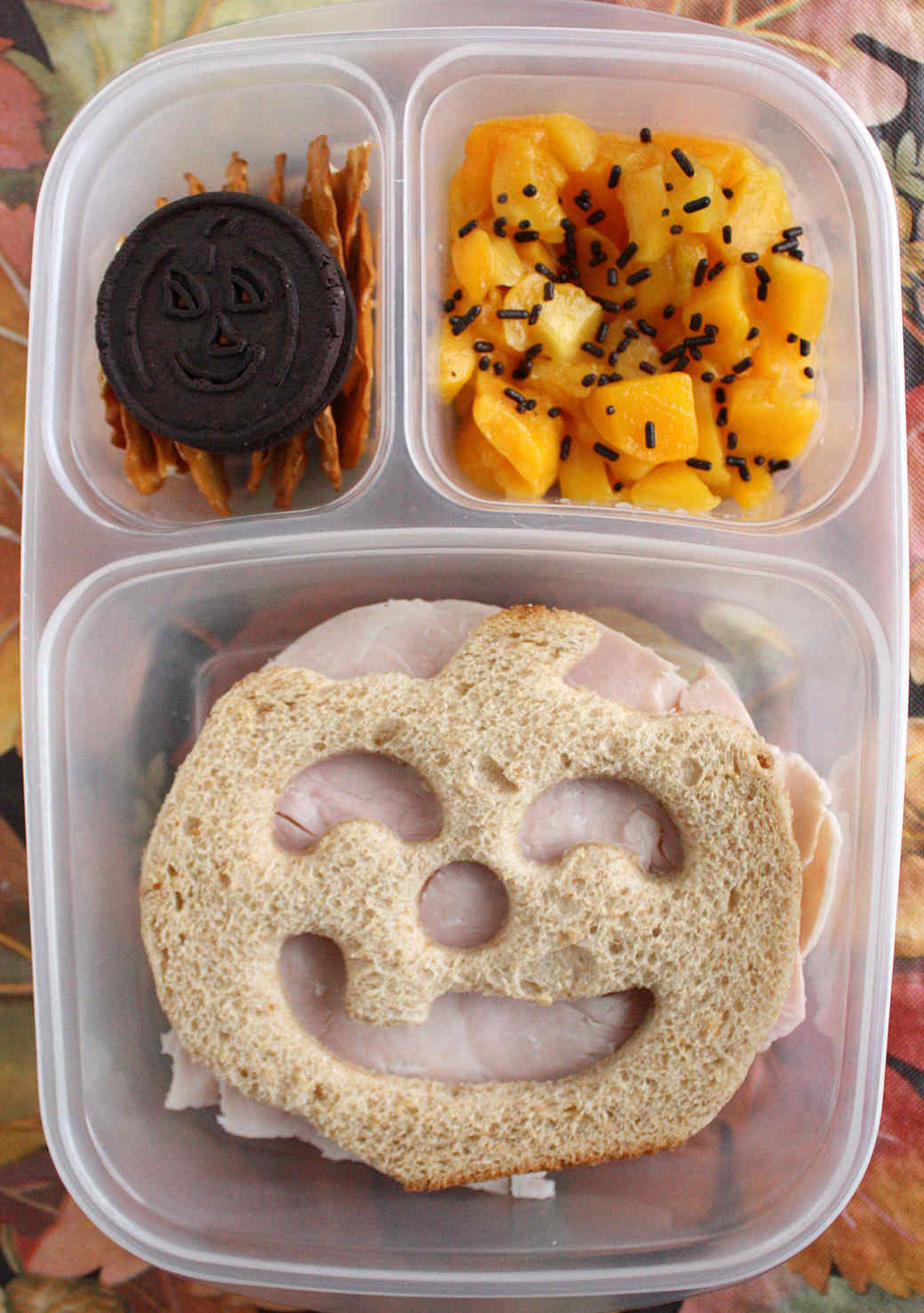 10 SuperScary But Also Very Cute Bento Boxes for Halloween Martha