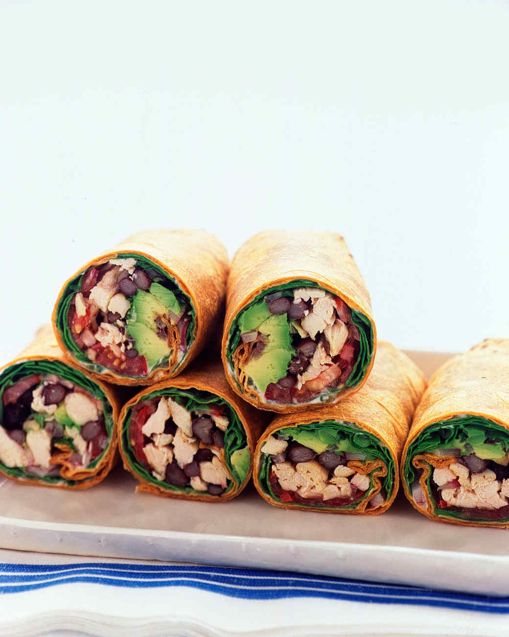 No-Cook Summer Recipes - Summer means long days filled with outdoor activities and impromptu weekend gatherings. So when the temperature rises, keep the cooking time to a minimum and the kitchen cool with our favorite no-cook summer recipes. | www.hungerchef.xyz #nocook #summer #summerrecipe #summerfood #salad #sandwiches #soup No-Cook Summer Recipes - Summer means long days filled with outdoor activities and impromptu weekend gatherings. So when the temperature rises, keep the cooking time to a minimum and the kitchen cool with our favorite no-cook summer recipes. | www.hungerchef.xyz #nocook #summer #summerrecipe #summerfood #salad #sandwiches #soup