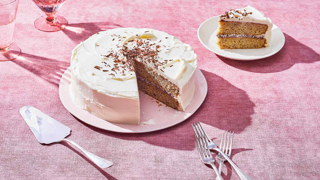 banana cake with cream