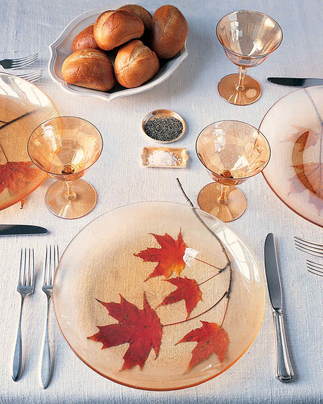 40 Thanksgiving Table Settings to Wow Your Guests 40 Thanksgiving Table Settings to Wow Your Guests