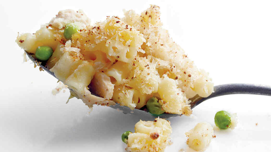 tuna casserole with elbow macaroni noodles