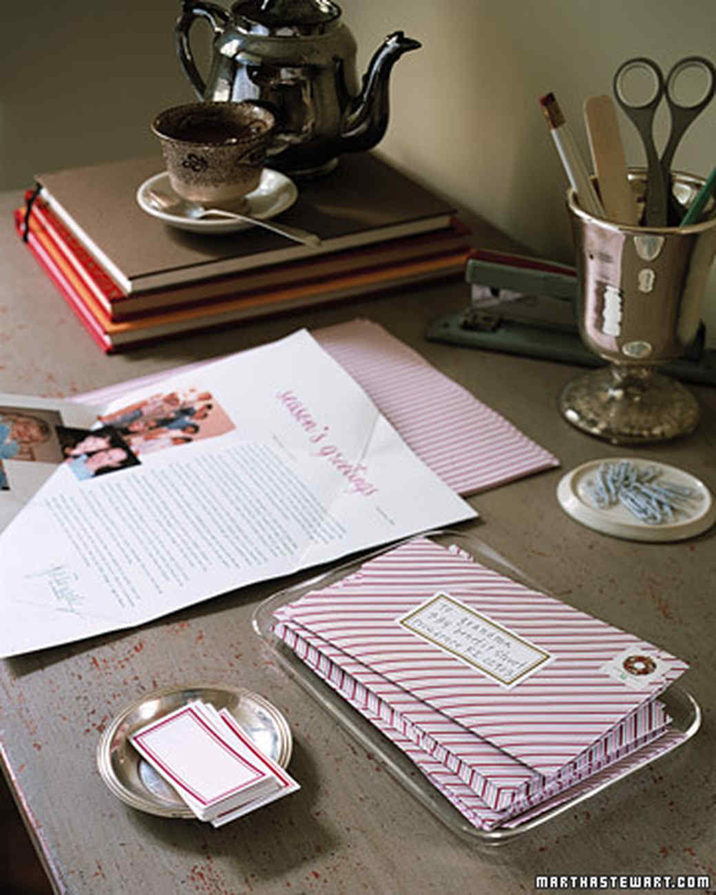 Envelope-Fold Holiday Letter | Martha Stewart