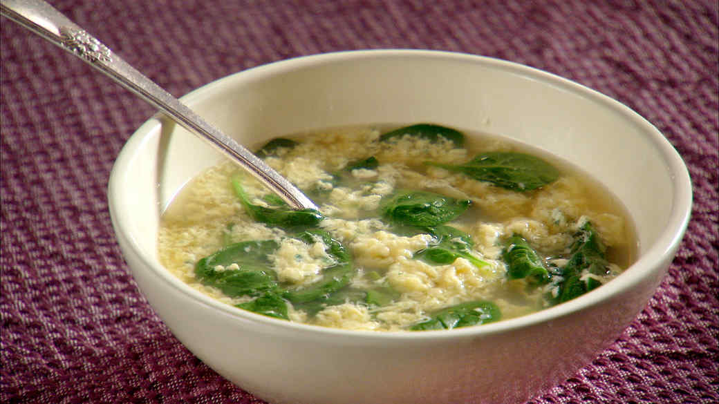 SPINACH STRACCIATELLA SOUP | FriendsEAT