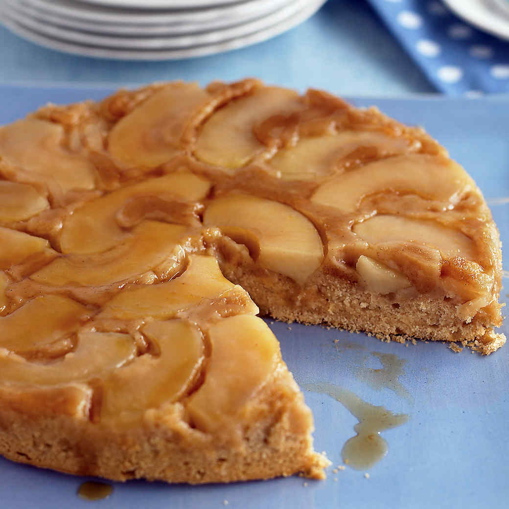 apple cinnamon upside down