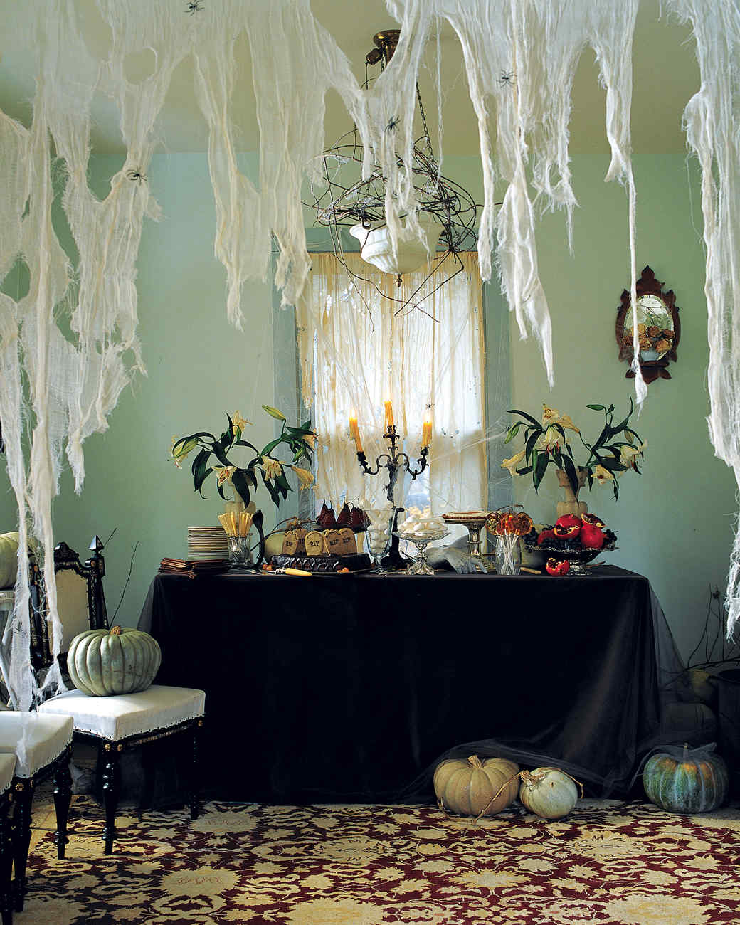 Indoor Halloween Dec