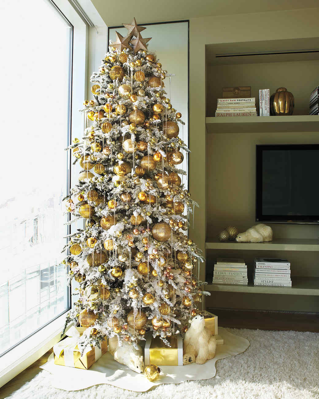 28 Creative Christmas Tree Decorating Ideas  Martha Stewart