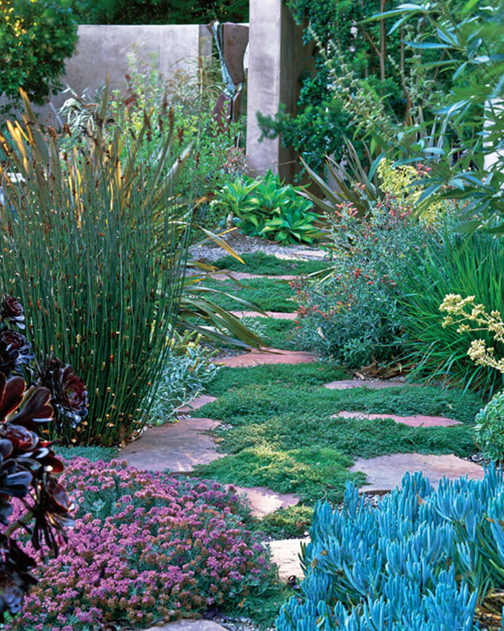 Garden Tour: Serene Setting | Martha Stewart