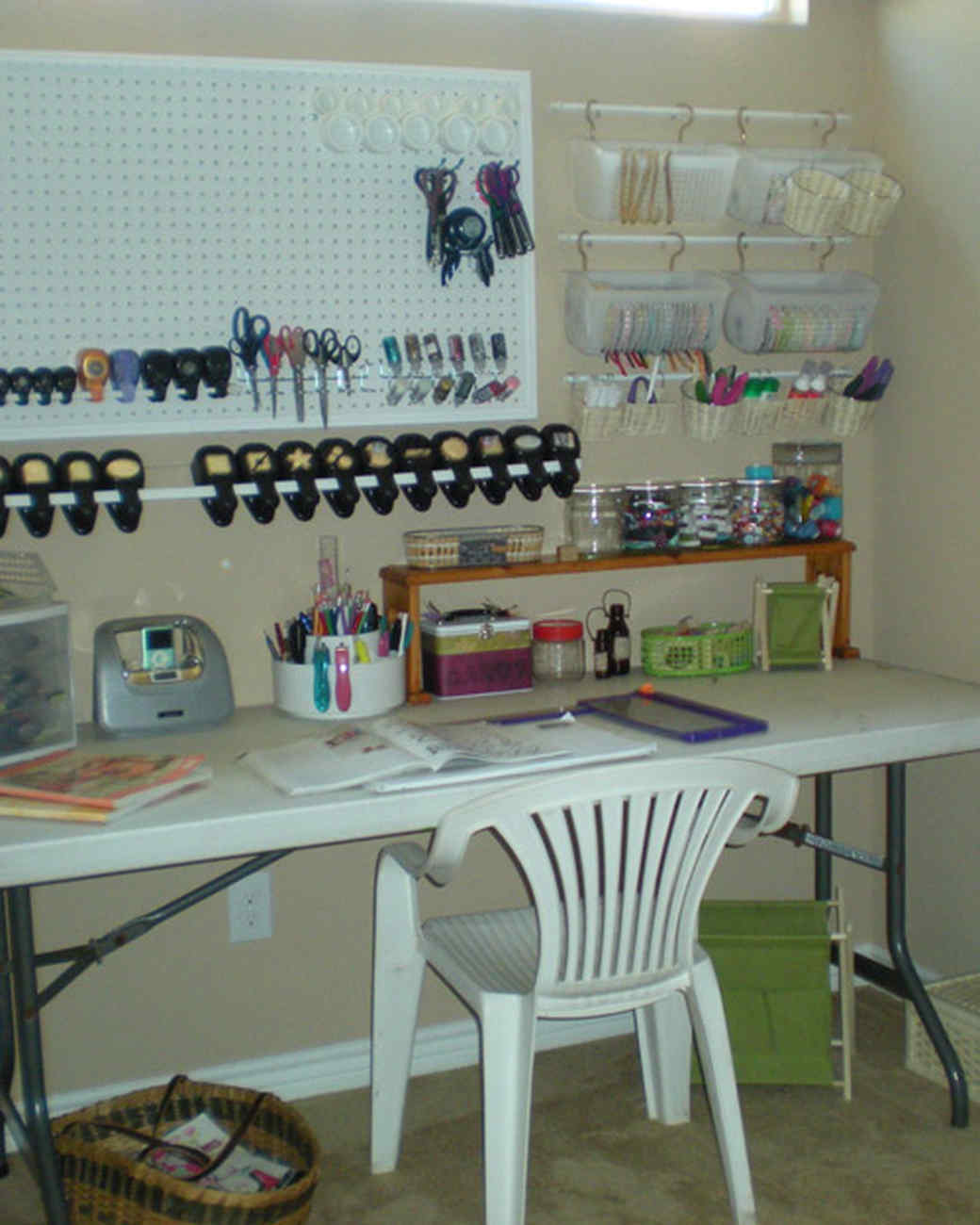 How To Organize Craft Room / Creative, Thrifty, & Small Space Craft Room Organization ... / We just wanted to let you know that we loved your post on how to organize a craft room so much when you shared it at the #homemattersparty last week that we are featuring it this week!