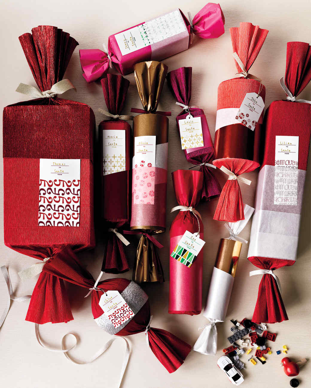 christmas crackers make your holiday pop with surprises
