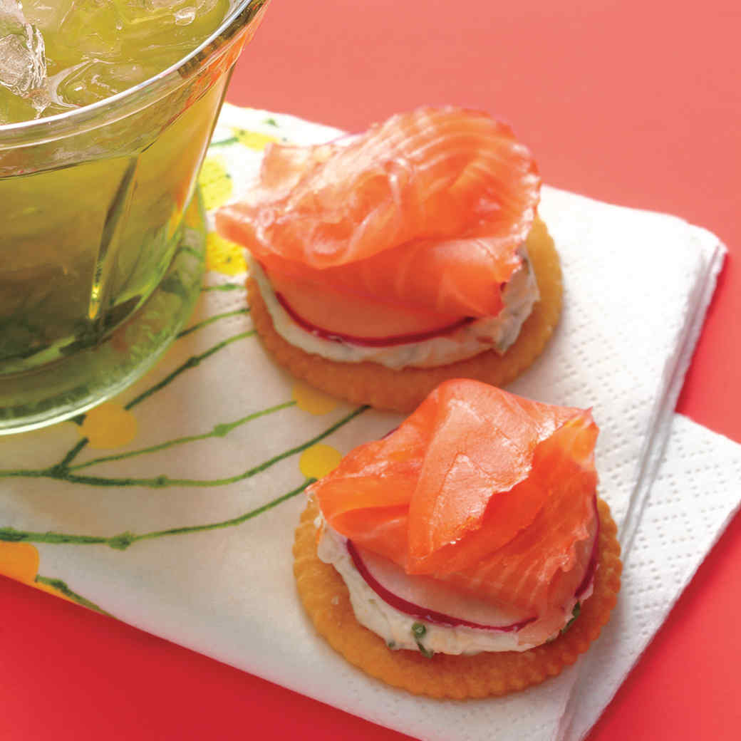 easy smoked salmon hors d'oeuvres